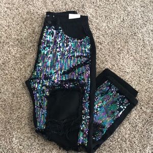 Fashion Nova Size 5 boyfriend fit jeans